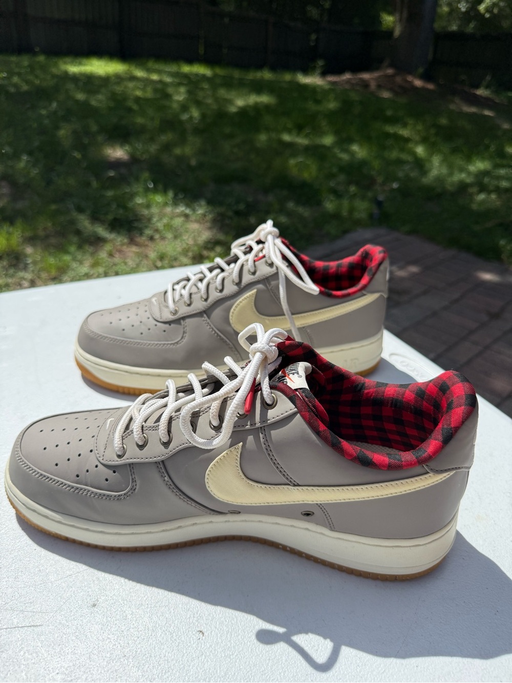 Nike Air Force 1 Low '07 LV8 'Light Taupe' red flannel lining RARE